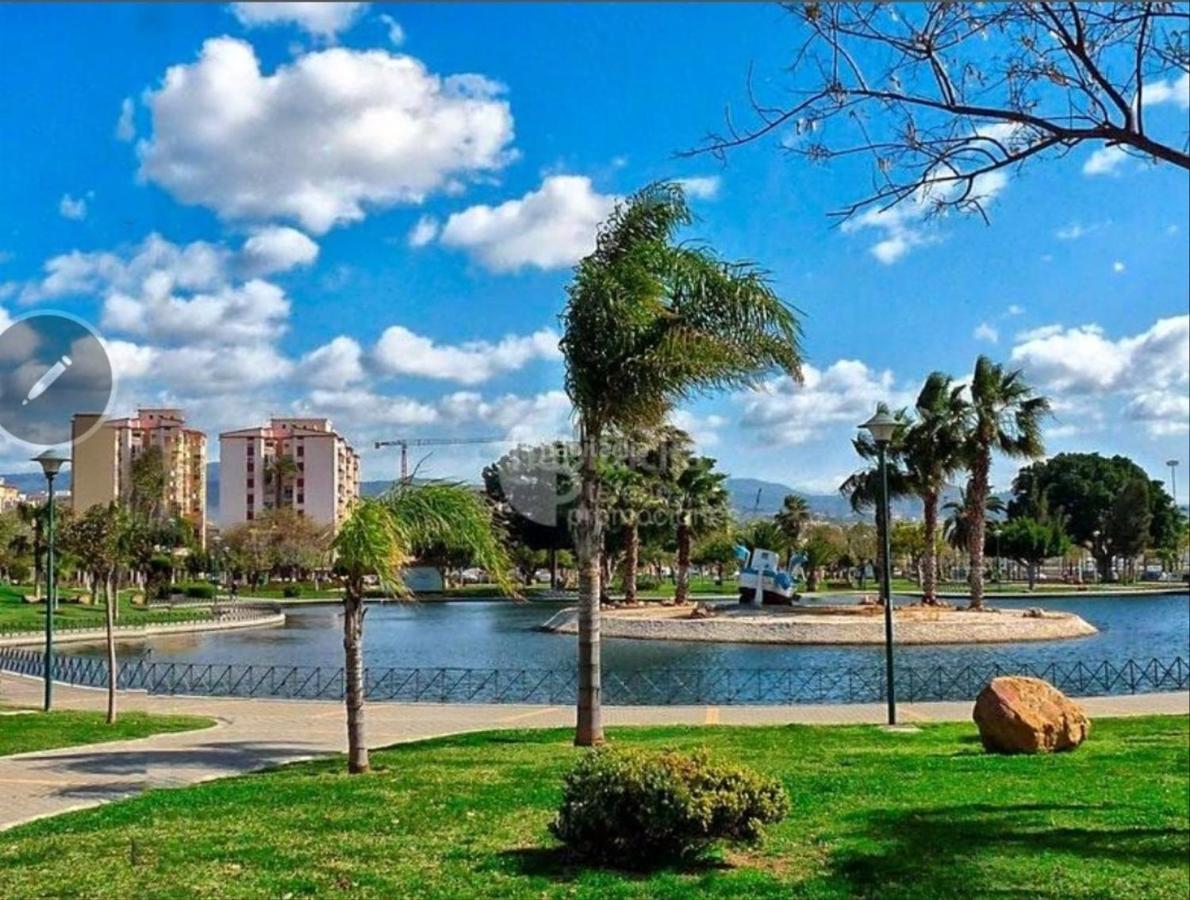 מאלגה Reyna Apartamentos מראה חיצוני תמונה